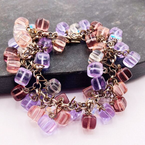 VINTAGE Purple and AB clear acrylic cube charm dangle bracelet ~ Cha-cha jewelry - Picture 1 of 9